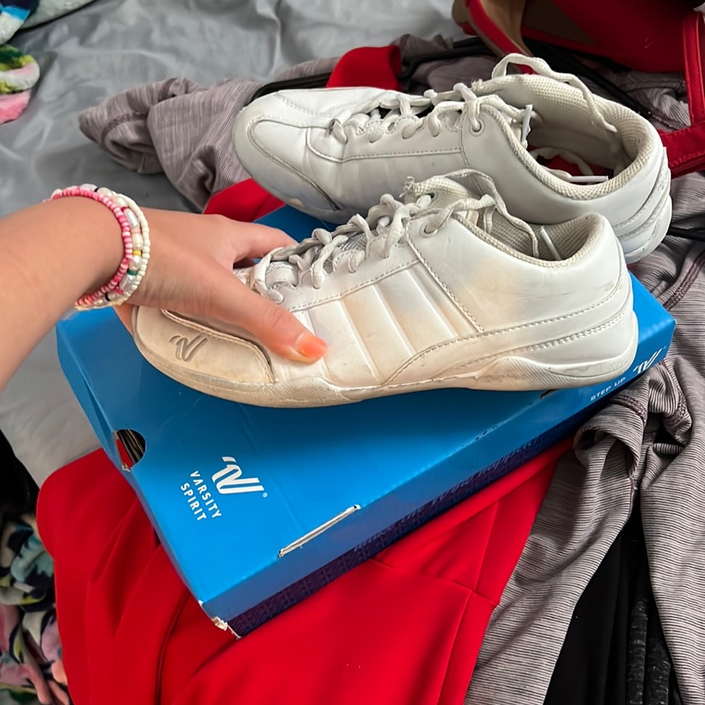 cheer shoes